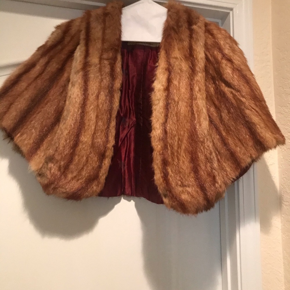 Racoon fur cape wrap